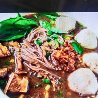 เมนูของร้าน ก๋วยเตี๋ยวเรือเอียงชาม ซ.ปากกร็ดติวานนท์ 8 (ซ.จำปา)