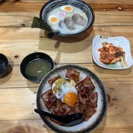 หมีซ่าส์ราเมน ลาดกระบัง