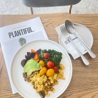 PLANTIFUL เอกมัย