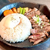 เมนูของร้าน Maojaad ข้าวหน้าเนื้อวากิว เนื้อย่าง Delivery เมาจ้าด งามวงศ์วาน23แยก11