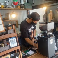 หน้าร้าน wait a minute Max Valu พัฒนาการ