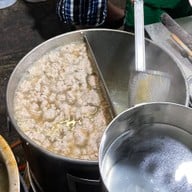 โจ๊กหมู-ก๊วยเตี๋ยวหมูไร้เทียมทานพญาไท 1