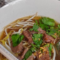 ก๋วยเตี๋ยวข้างบ้าน ติวานนท์ 3 แยก 10