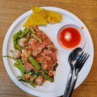 เมนูของร้าน คัง-ซี ลูกชิ้นปลา เย็นตาโฟต้มยำหม้อไฟ