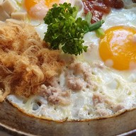 Cup Fine Day Coffee & Cuisine เมืองเชียงใหม่
