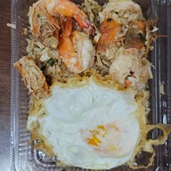 เมนูของร้าน คัง-ซี ลูกชิ้นปลา เย็นตาโฟต้มยำหม้อไฟ