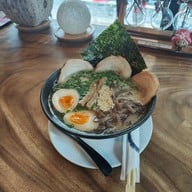 เมนูของร้าน Hana Cafe + Ramen