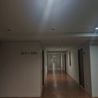 โรงแรมนานาบุรี