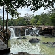 น้ำตกตาดโตน