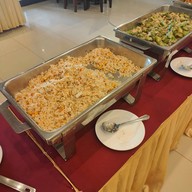 โรงแรมนานาบุรี