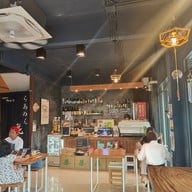 บรรยากาศ Hana Cafe + Ramen