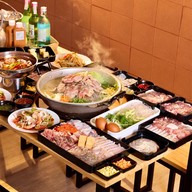 ล้นหม้อ  (เอาถ่าน บรรทัดทอง)