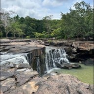 น้ำตกตาดโตน