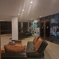 โรงแรมนานาบุรี