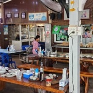 ร้านอาหาร ต้นตะขบ