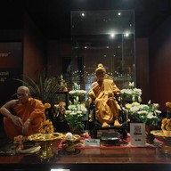 วัดบ้านไร่