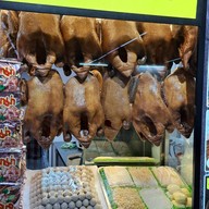 หน้าร้าน ก๋วยจั๊บแม่บุญ Magic Food Park ท่าอากาศยานดอนเมือง