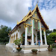 หลวงพ่อหิน เขื่อนเจ้าพระยา