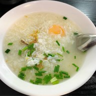 ข้าวต้มกระดูกหมู แยกหมอมี สาขา พลับพลาไชย พลับพลาไชย