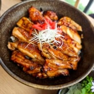 Hokkaido Yakidon บ้านก้ามปู อโศก