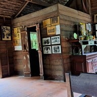 บรรยากาศ บ้านลุงโฮจิมินห์