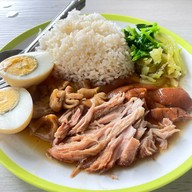 เมนูของร้าน ขาหมูจุฬา