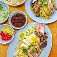 ข้าวมันไก่บ้าน-ธัญรส เกาเหลาเนื้อตุ๋น หมูตุ๋นสูตรต้นตำรับ สาขาพนัสนิคม พนัสนิคม