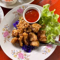 เมนูของร้าน ครัวลุงยันต์ อ.ลานสัก อุทัยธานี -