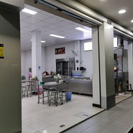 บรรยากาศ เหล่าเฮงลูกชิ้นปลา ถนนพุทธมณฑลสาย3