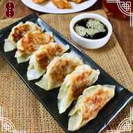 โกบัง ตลาดแลจันทร์