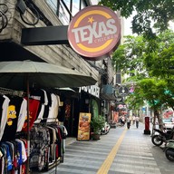 Texas Chicken สีลม