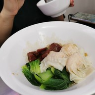 เหล่าเฮงลูกชิ้นปลา ถนนพุทธมณฑลสาย3