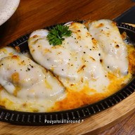 El Tapeo - Spanish Eatery and Wine Bar ทองหล่อ