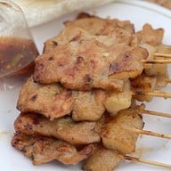 สมชายหมูปิ้ง (ตลาดเจ้าพรหม) & ชาใต้เข้มข้น