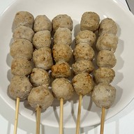เมนูของร้าน ลูกชิ้นหมูหันครัวลุงรงค์ ตลาดสดธนบุรี