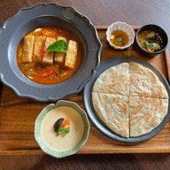 Tossakan Thai Curry House Khaosan