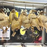 บรรยากาศ ข้าวมันไก่สดใสปริ๊งปริ๊ง ติวานนท์