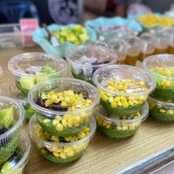 เมี่ยงแซ่บ ยำนัวส์ ตลาดเอราวัณโพธิ์ทอง