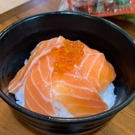 อรทัย ซูชิ วังหลัง(สาขา 2)  ท่าน้ำ ท่าน้ำ