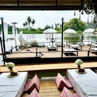 มองน้ำ’ Cafe