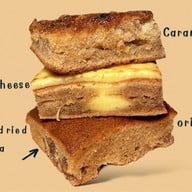 Grin Howffy ร้านจานชาม ตลาดโรงสี