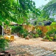 ฮายริเวอร์คาเฟ่ ฮายริเวอร์คาเฟ่