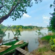 ฮายริเวอร์คาเฟ่ ฮายริเวอร์คาเฟ่