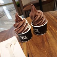 Twinmade Specialty Coffee & Bakery Fashion Island