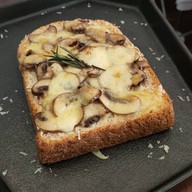 CallMe Cafe สุขุมวิท71