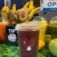 เมนูของร้าน Famous Smoothies&Coffee เฟมัสสมูทตี้&กาแฟสด