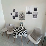 8am Please tell me coffee or tea Tak