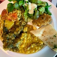 Dee lounge โนโวเทล กรุงเทพ เพลินจิต