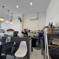 8am Please tell me coffee or tea Tak