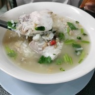 ข้าวต้มปลาเศรษฐีสาขา1 สุราษฏร์ธานี